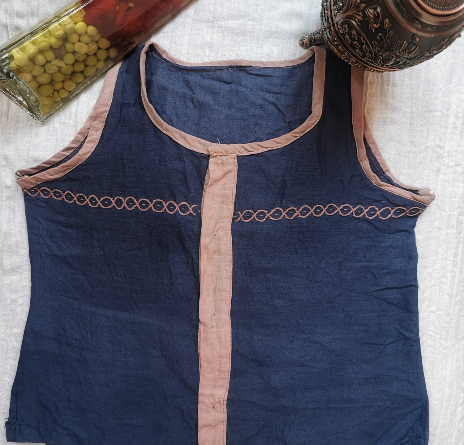 Nima (Hand Embroidered)